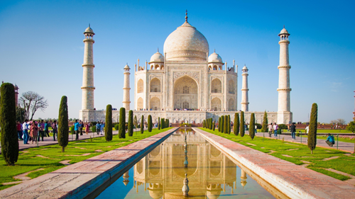 lue skies surrounding the Taj Mahal in India