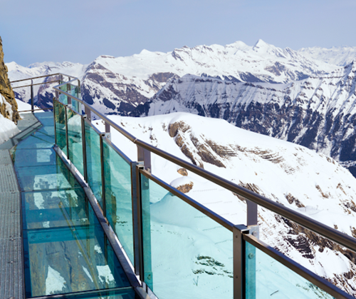 Mountain view thrill walk in the Swiss Alps