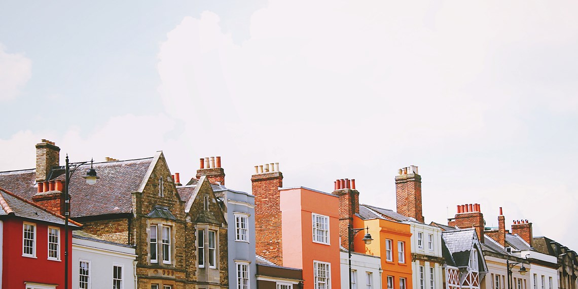 What Can You Buy For The UK Average House Price?