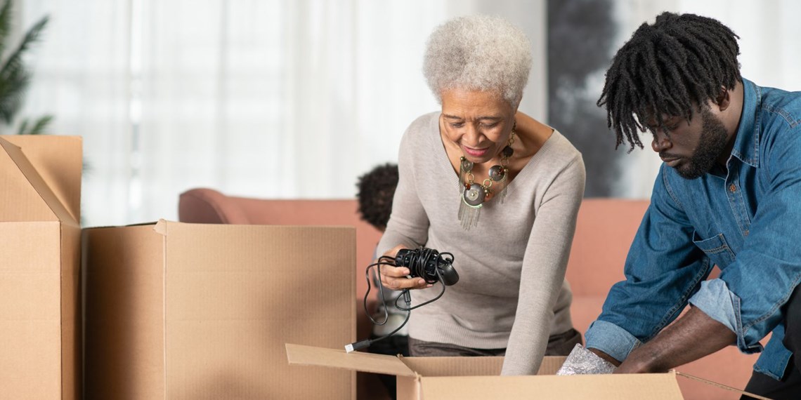 Your Guide to Helping Elderly Parents Move