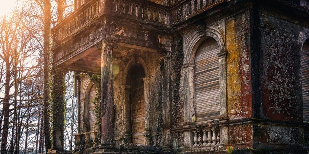 Haunted House Moving Checklist