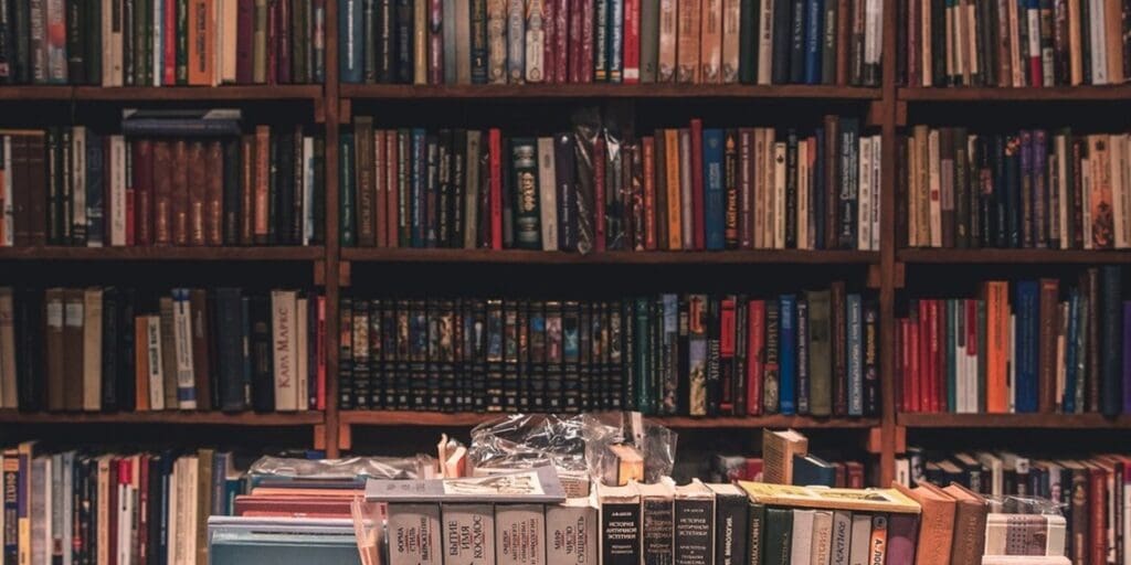 Top Tips for Moving your Library/Reading Books.