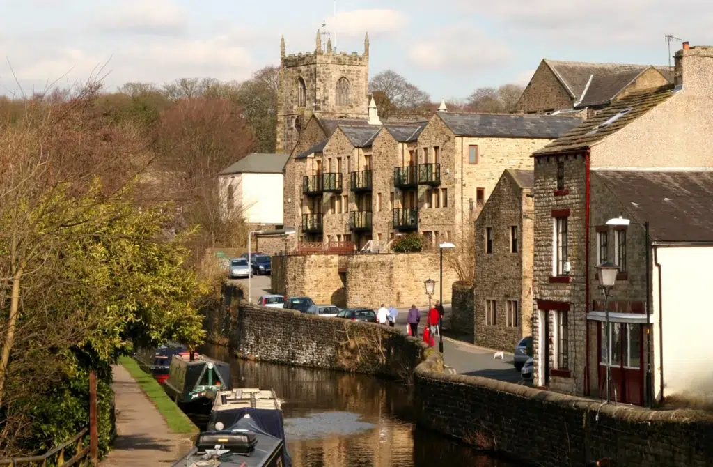 Great Britain’s Happiest Places to Live in 2025 & What They Reveal for Movers in 2026