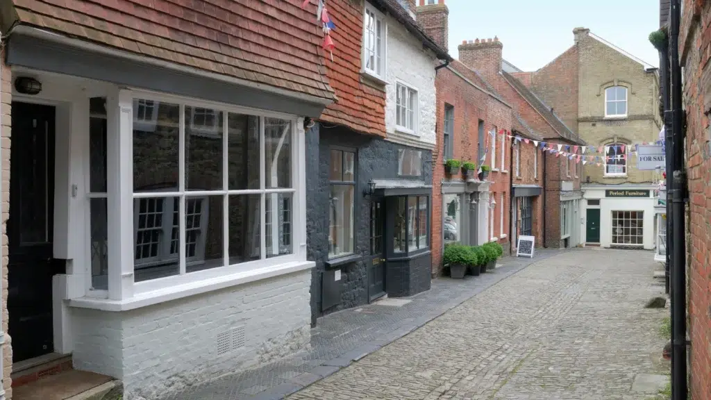 Best Areas to Live in Crawley