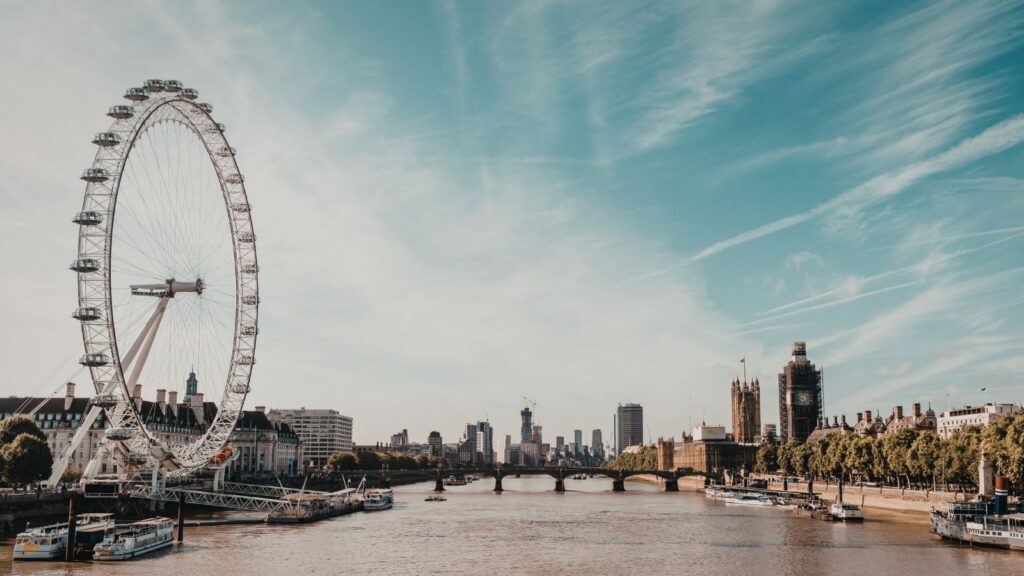 Moving from Spain to the UK: Complete Guide for 2026